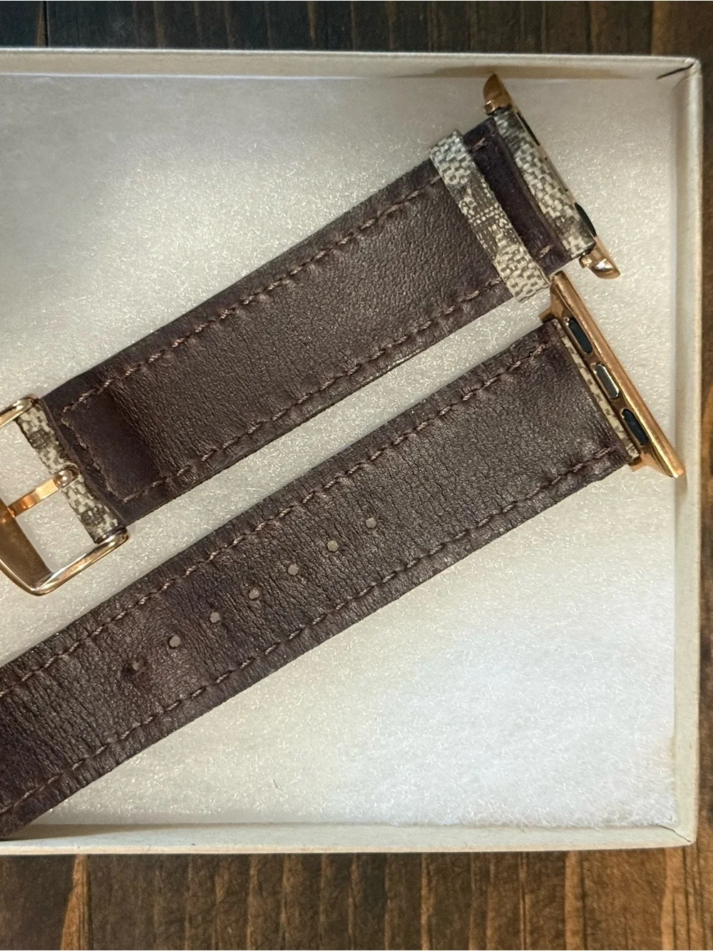 GG apple watch band. New